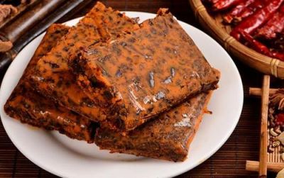 無渣火鍋好吃嗎？哪里有無渣火鍋底料廠家？無渣火鍋底料批發(fā)！
